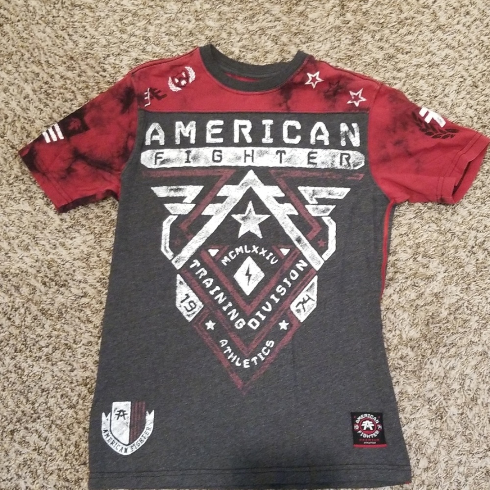 American fighter mens T-shirt size small